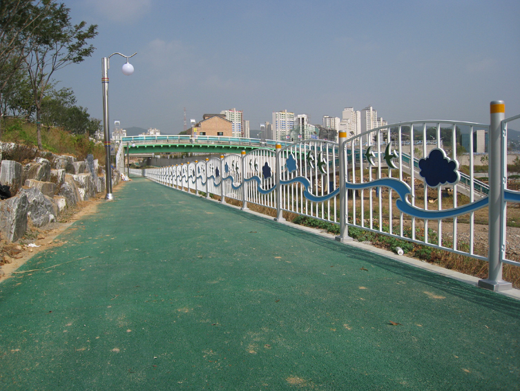 3 용인 구성지구 천변펜스.png